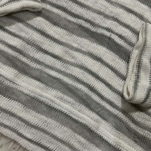 Beyond yoga white gray open knit top size small - Picture 2 of 7
